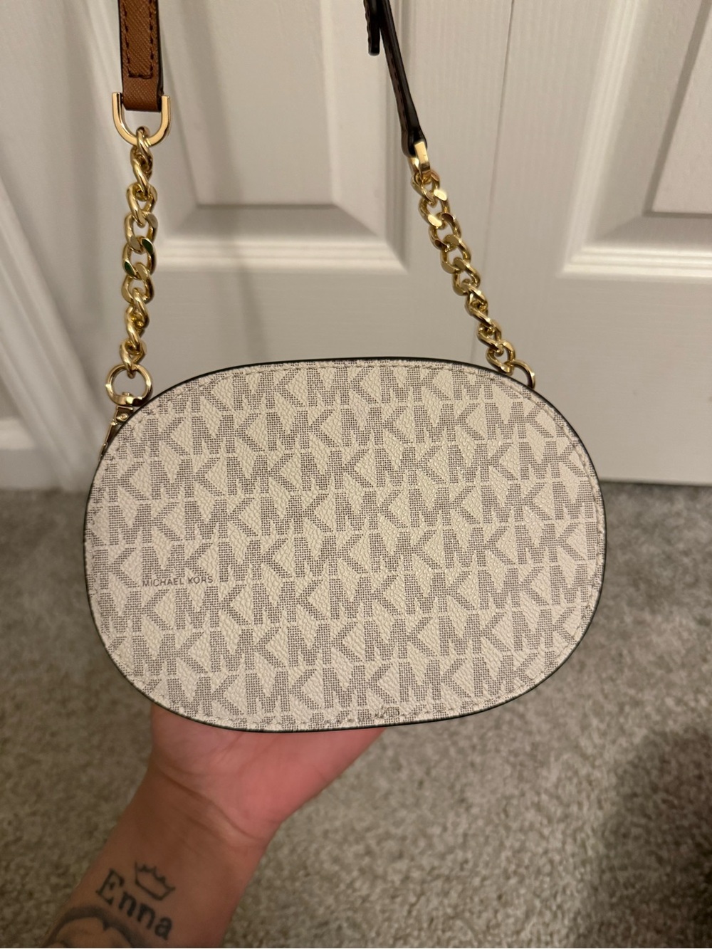 Michael Kors Signature Oval Crossbody in Vanilla and Brown with Gold Hardware - Picture 4 of 7